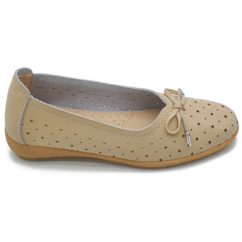 Load image into Gallery viewer, Punched Hole Low Wedge Ballet Shoes
