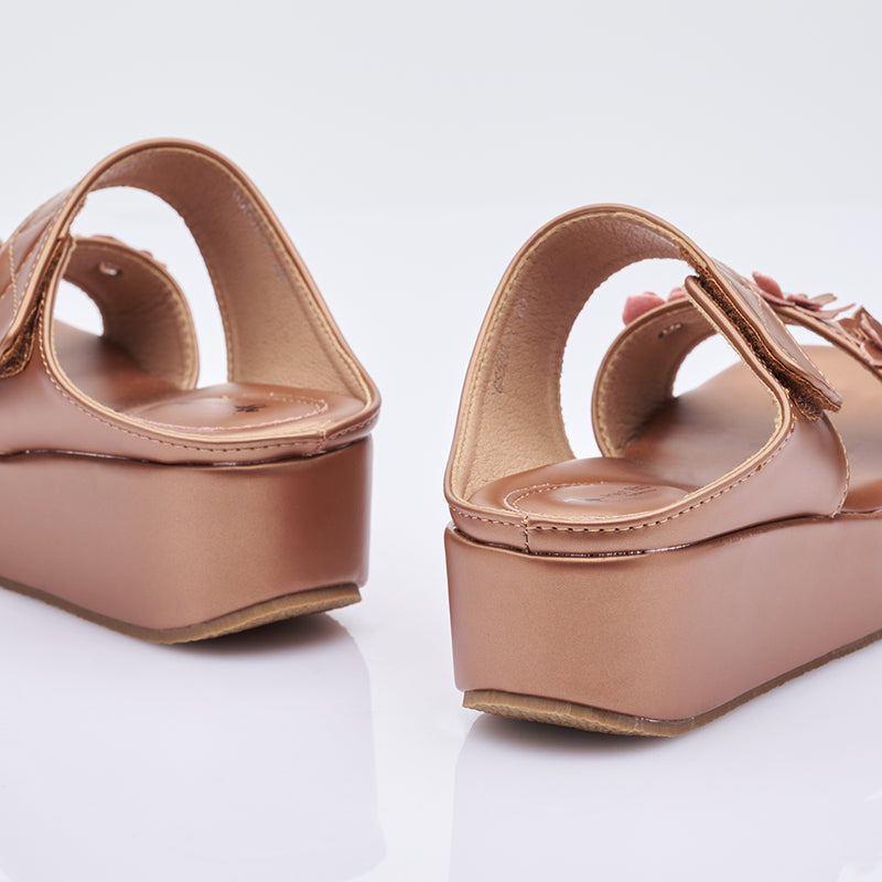 Load image into Gallery viewer, Kid Girl Velcro Wedge Sandals
