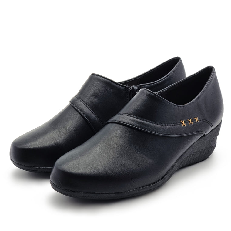 Load image into Gallery viewer, Slip On Wedge Shoes
