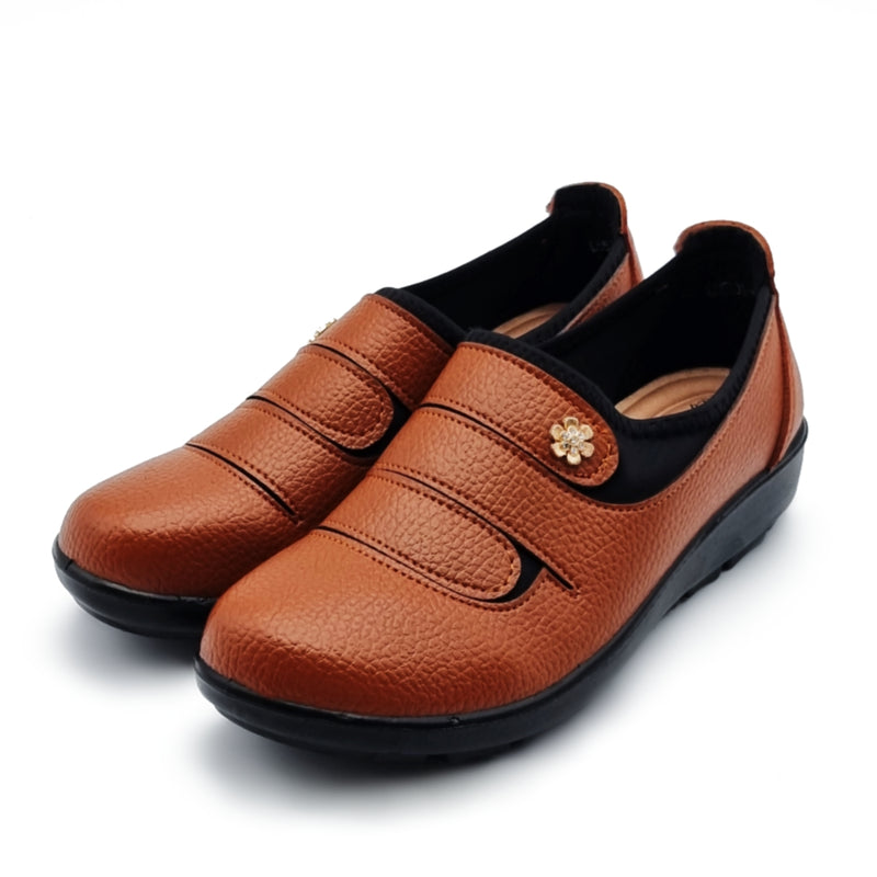 Load image into Gallery viewer, Flower Decor Slip On Shoes
