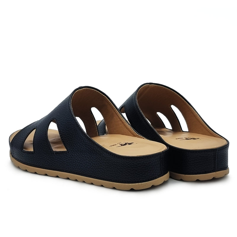 Load image into Gallery viewer, Cut Out Flatform Sandals
