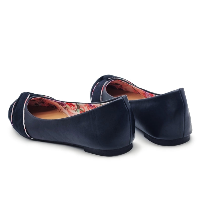 Load image into Gallery viewer, Big Plus Size Pointed Toe Slip On Ballet Flats
