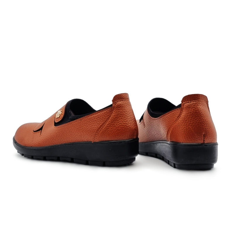 Load image into Gallery viewer, Flower Decor Slip On Shoes
