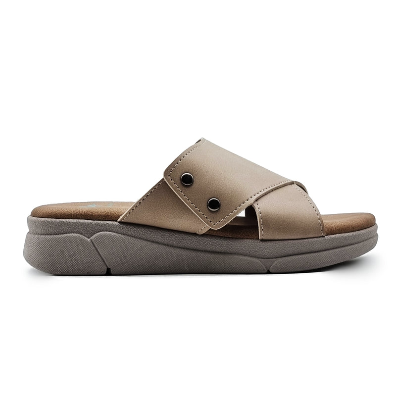 Load image into Gallery viewer, Cut Out Sandals
