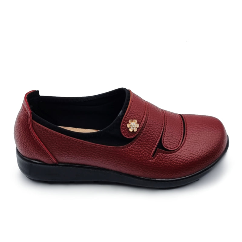 Load image into Gallery viewer, Flower Decor Slip On Shoes
