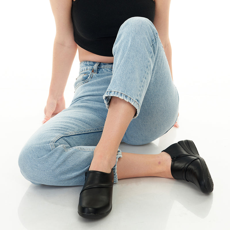 Load image into Gallery viewer, Slip On Wedge Shoes
